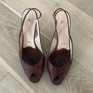 Vera Wang sling back open toed heels in excellent condition.
